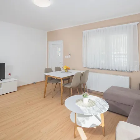 Awesome In With Swimming Pool Nova Vas (Porec)