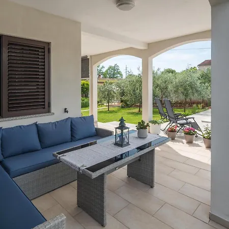 Beautiful In With Wi-fi Apartment *