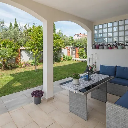 דירה 1 Bedroom Awesome In *