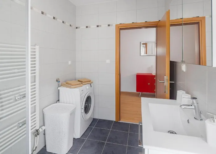 1 Bedroom Awesome In Appartement Nova Vas (Porec)
