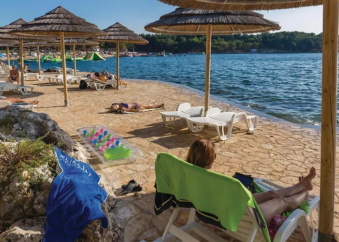 Appartement 1 Bedroom Awesome In Nova Vas (Porec)