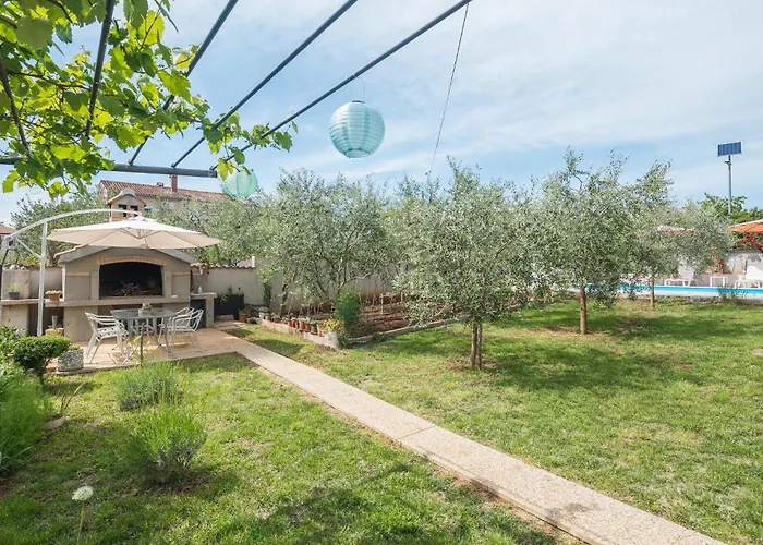 1 Bedroom Awesome In Appartement *
