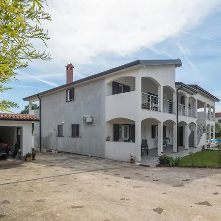 1 Bedroom Awesome In 아파트